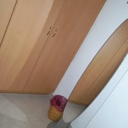 Large Ground Floor 2 Bedrooms American Academy Cy Lägenhet Larnaca