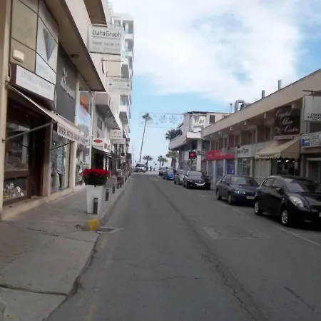 Large Ground Floor 2 Bedrooms American Academy Cy Larnaca